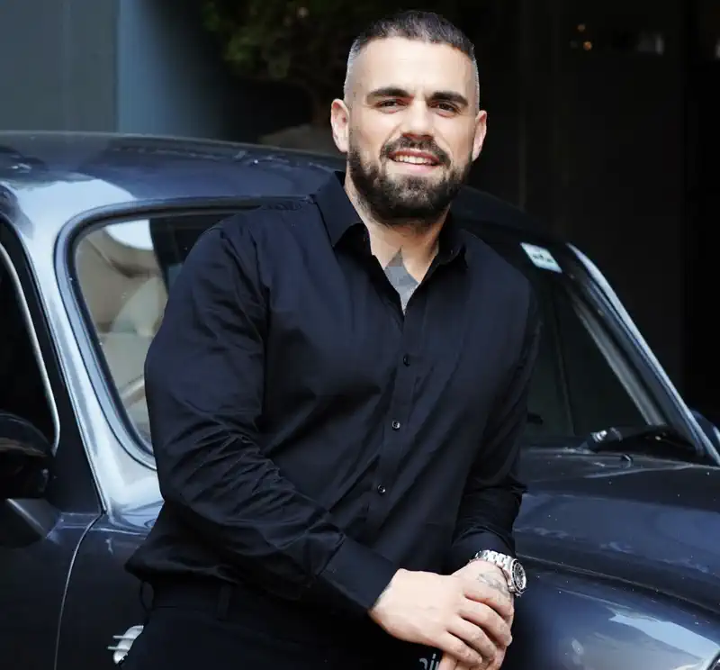 Florian Hurel: Mastering Multitasking with a Supportive Team