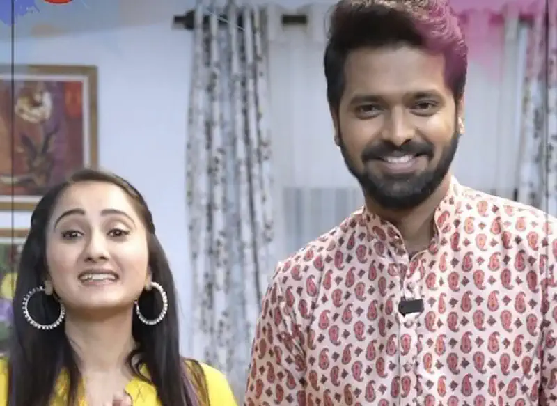 In Saara Kahi Tichyasathi, Shrinu Accepts His Love for Ovi 