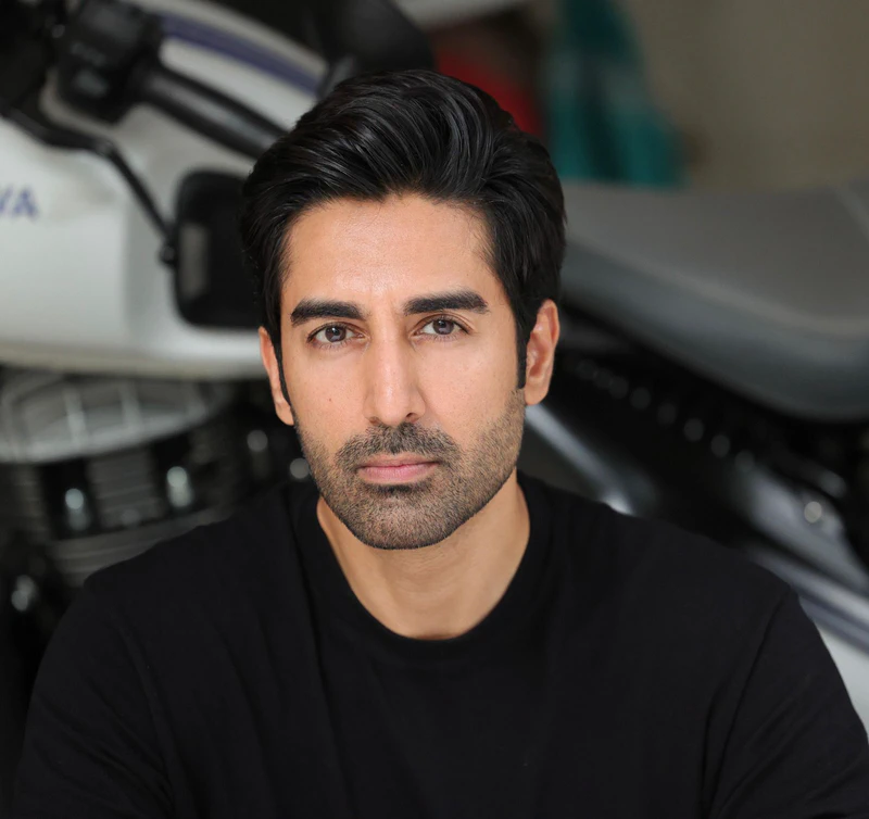 Ishaan Singh Manhas: I make sure to have not even one assistant on set