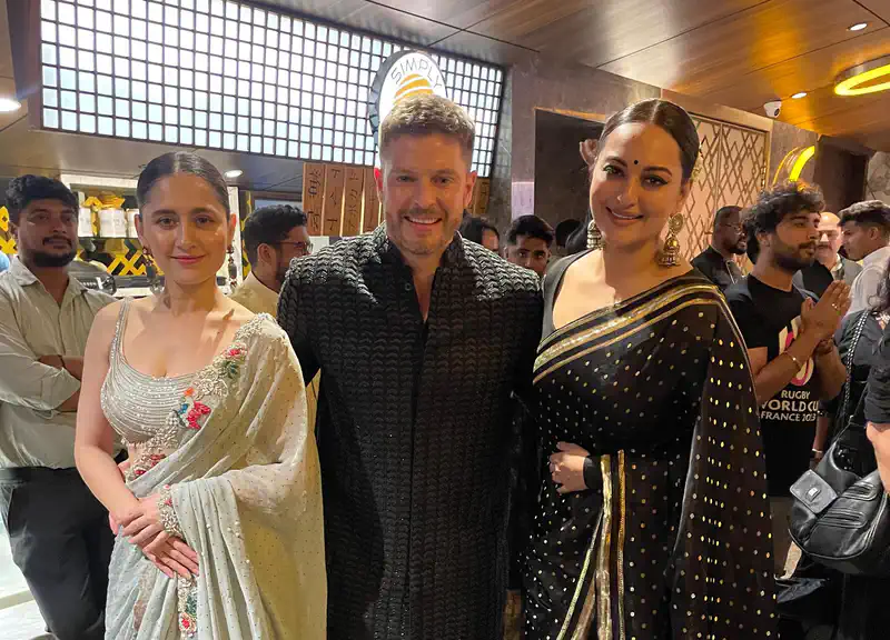 Jason Shah sports Indian wear at the premiere night of Heeramandi- The Diamond Bazar