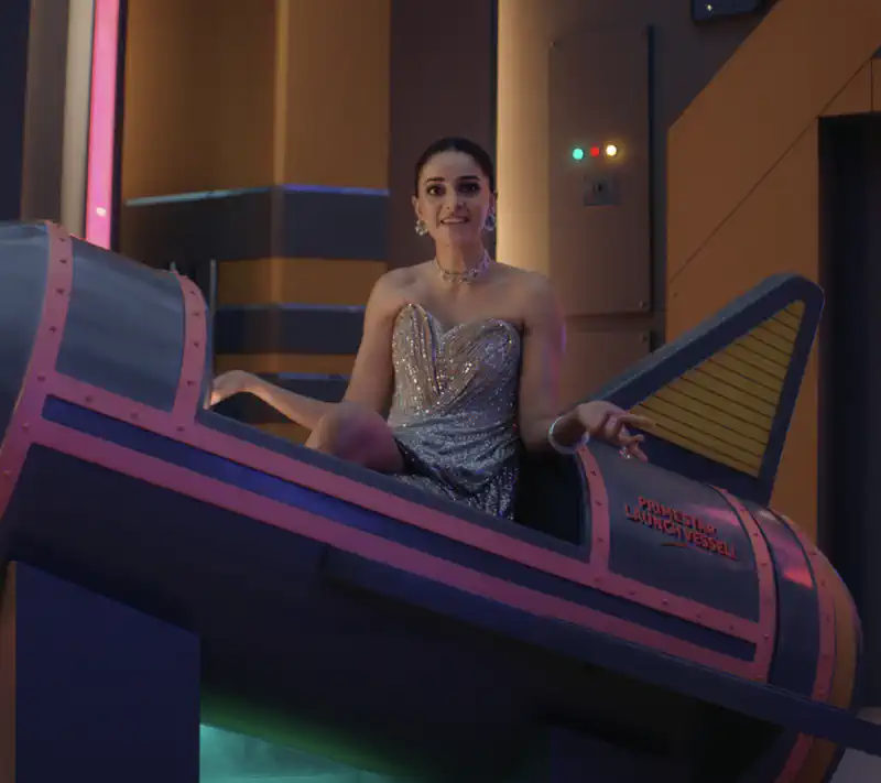 Karan Johar launches Ananya Panday into the OTT ‘Space’ with Prime Video’s  Call Me Bae