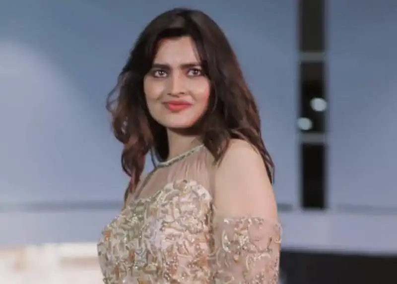 Leslie Tripathy Shines in Rocky the Slave