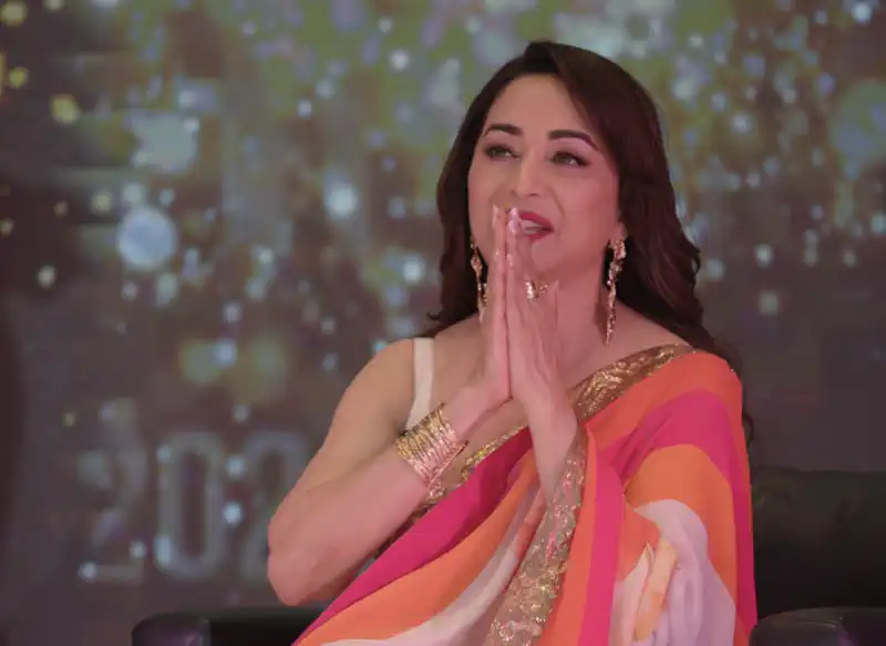  Madhuri Dixit gets emotional while talking about Saroj Khan during her USA fan meet