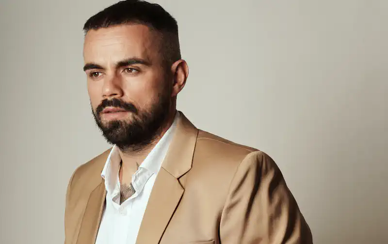 Makeup and hair artist Florian Hurel shares his journey as an entrepreneur