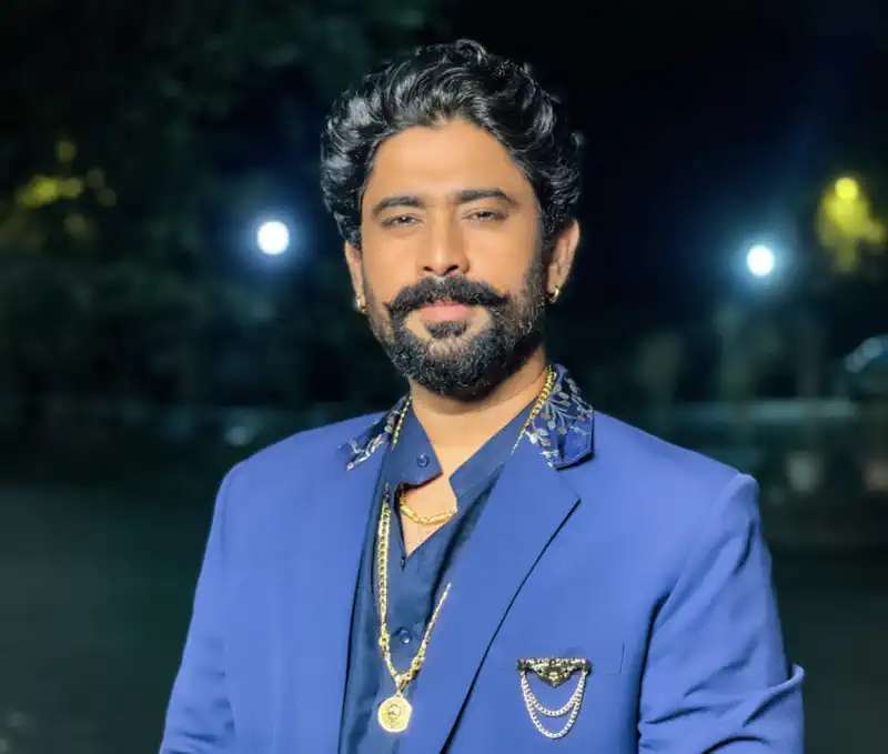 Manmohan Tiwari: Living without my parents felt very strange