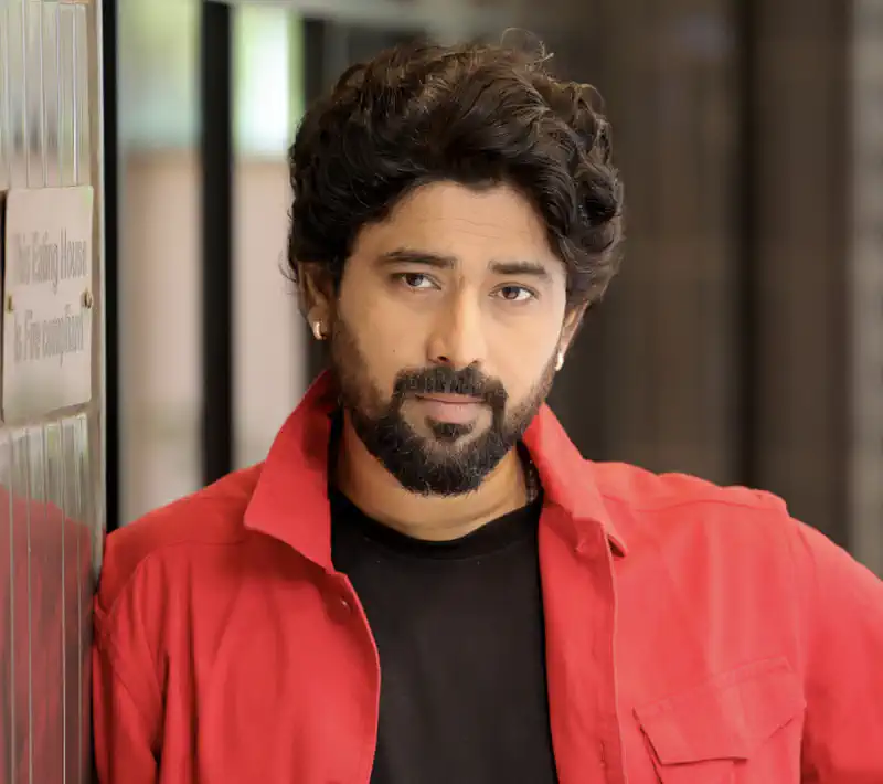 Manmohan Tiwari Reflects on His Journey