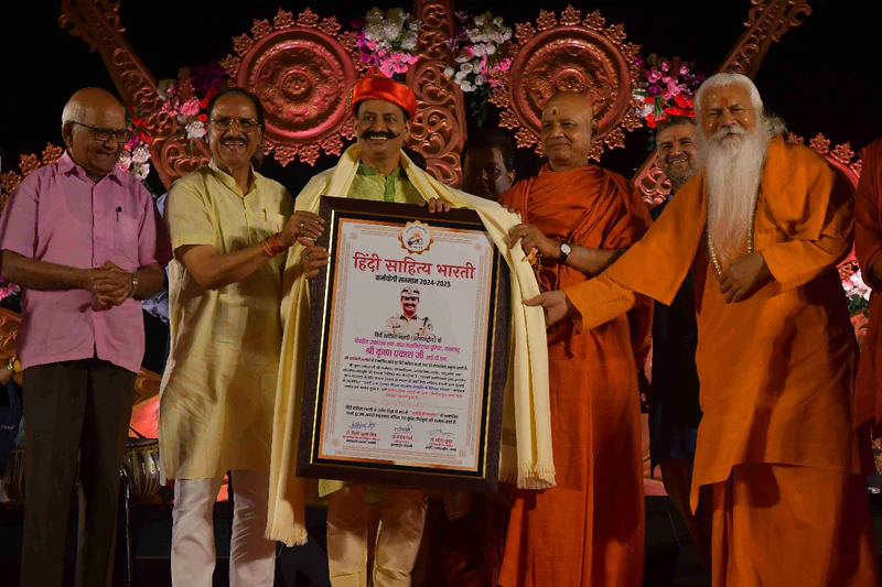 Mumbai’s Super Cop Krishna Prakash Honored with Hindi Sahitya Bharati Award