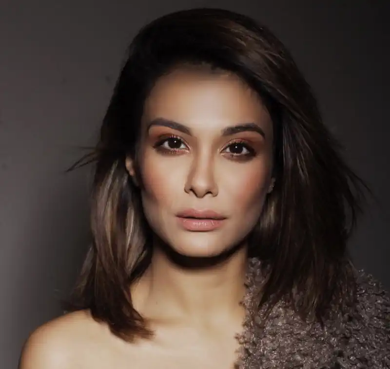 Nazia: I have always been fascinated by storytelling