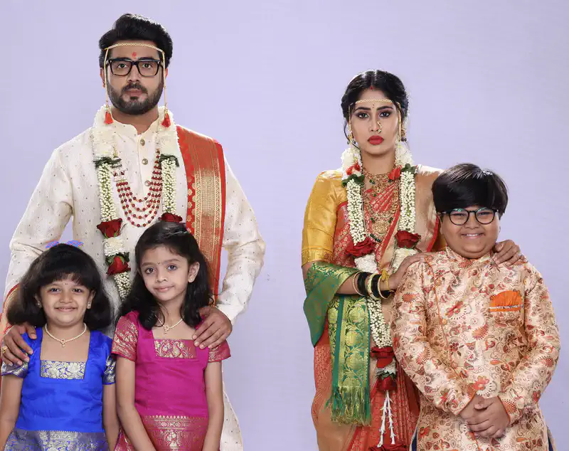 Punha Kartavya Ahe: Vasu Promises to Win Akash's Heart! 