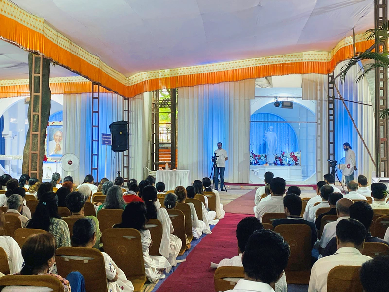 Revered Dada JP Vaswani's 6th Punyatithi Observed with Devotion