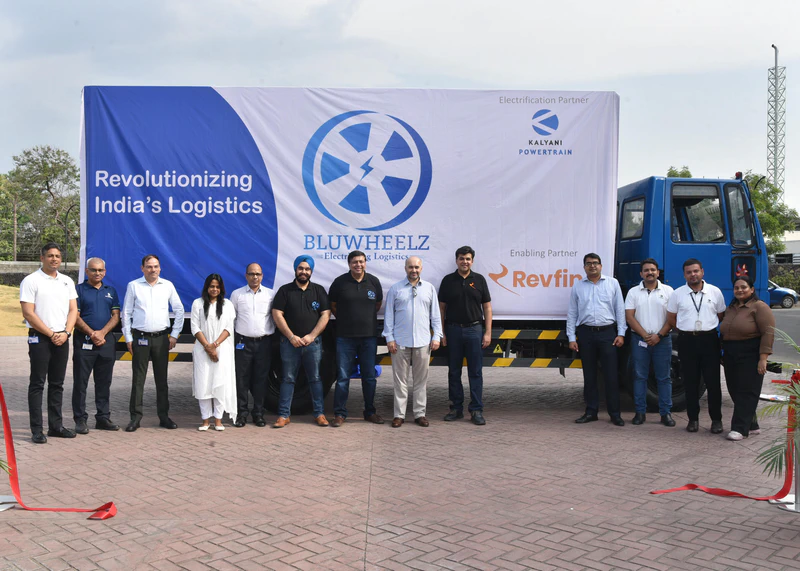 Revfin teams up with Bluwheelz and Kalyani Powertrain to Electrically Retrofit N3 Category Trucks in India for Mid-mile Logistics