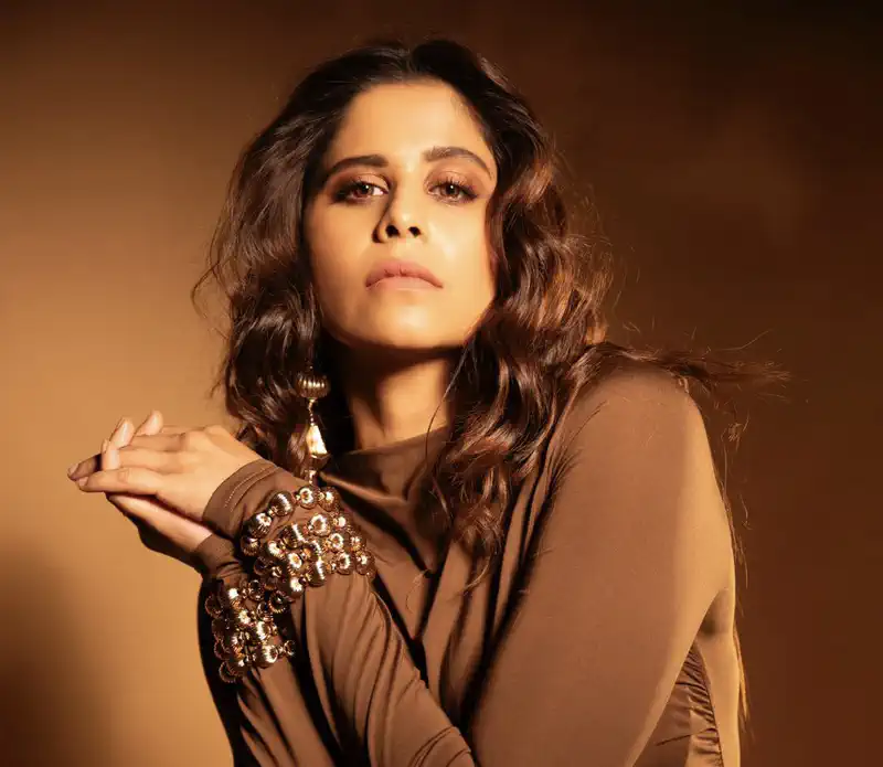  Sai Tamhankar Bags Nagraj Manjule's Matka King