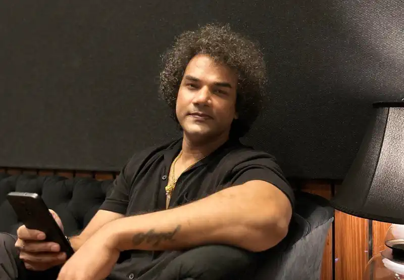 Singer Alok Singh: If your outer appearance is neat, clean, and presentable, then so should your inner appearance