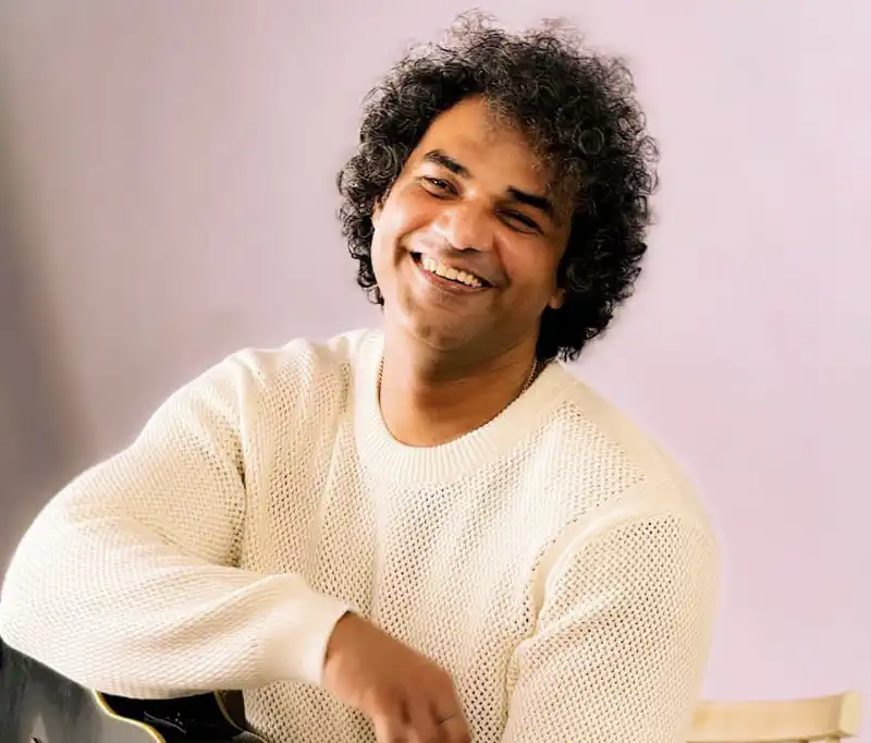  Singer Alok Singh Shares His Birthday Plans