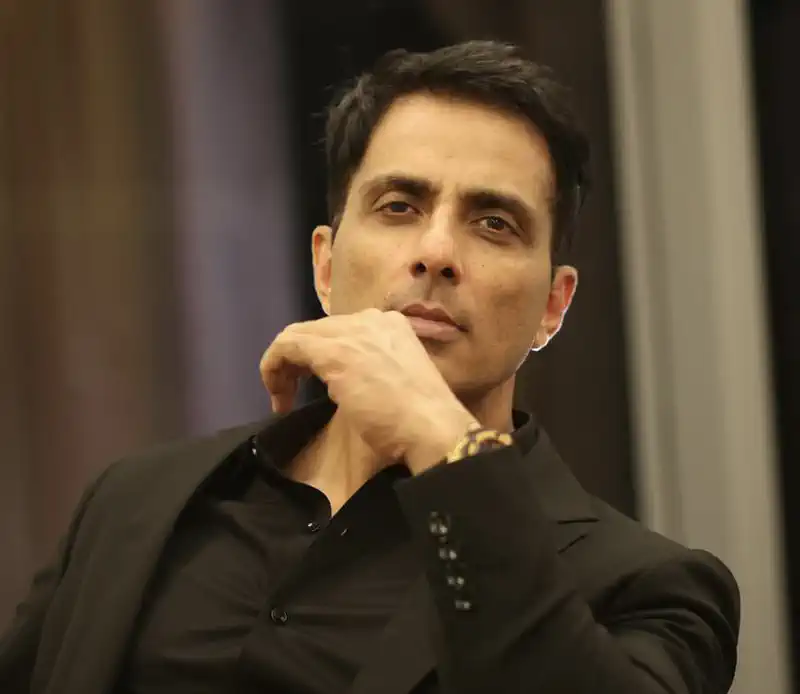 Sonu Sood promises to educate AP girl in a 'college of her choice'