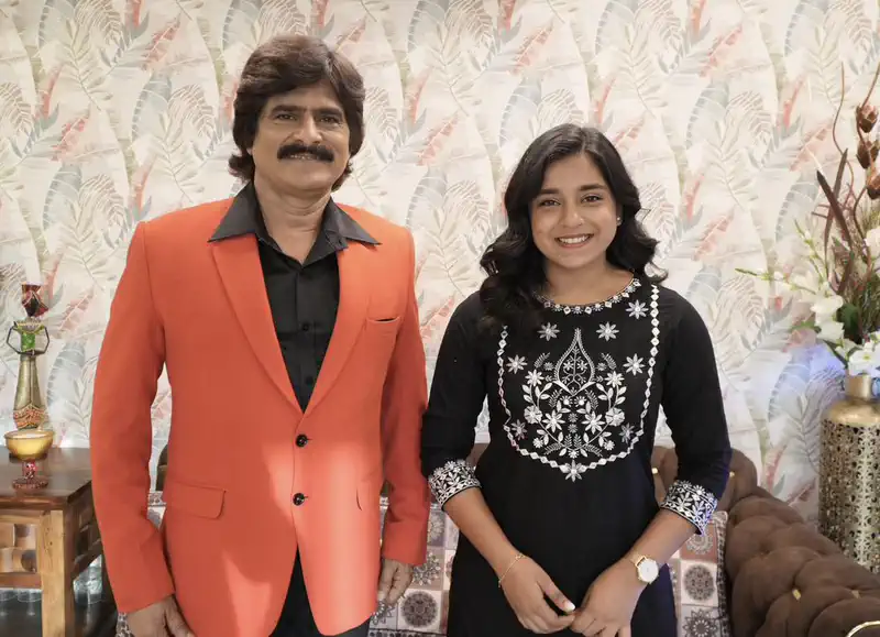  Sumbul Touqeer Khan gets Ahsaan Qureshi as guest in YouTube show, Ek Jazbaa Ek Junoon