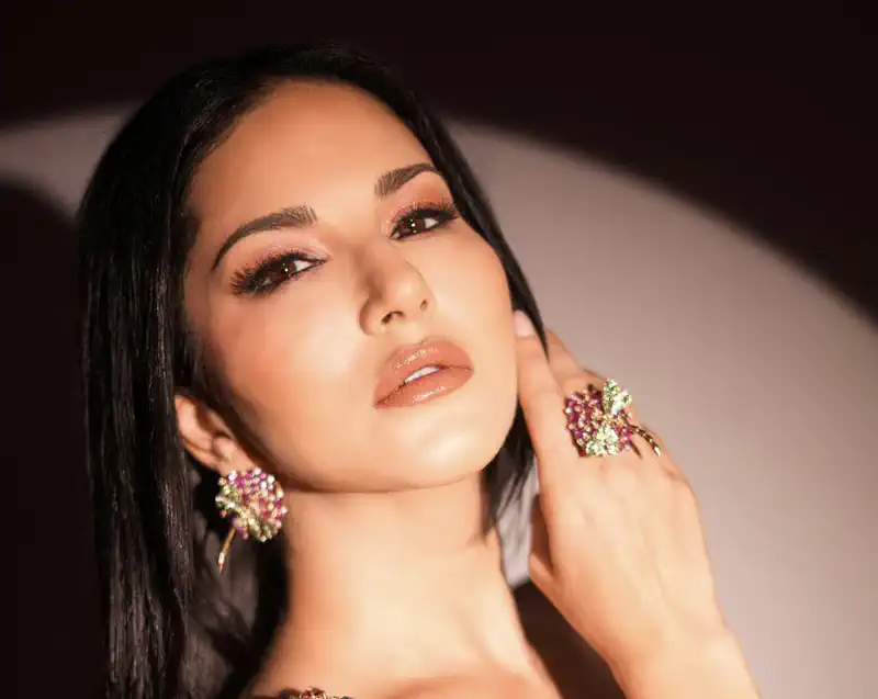Sunny Leone set to unleash her acting prowess with Quotation Gang
