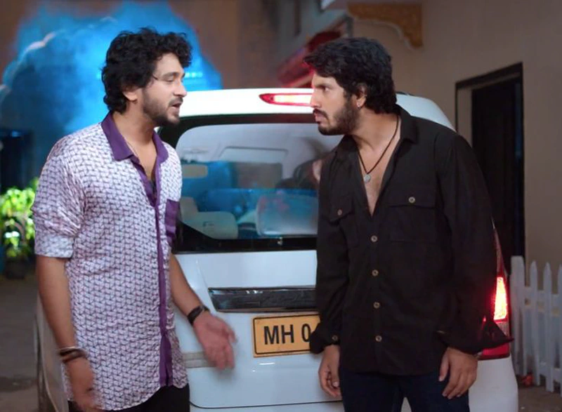 Udne Ki Aasha: Paresh is hospitalized