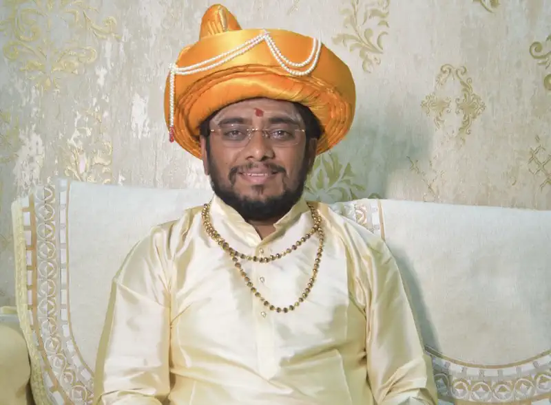 Vedic Astrologer, Vastu Expert and spiritual guru Gorakshnathji sheds light on the role of plants at home