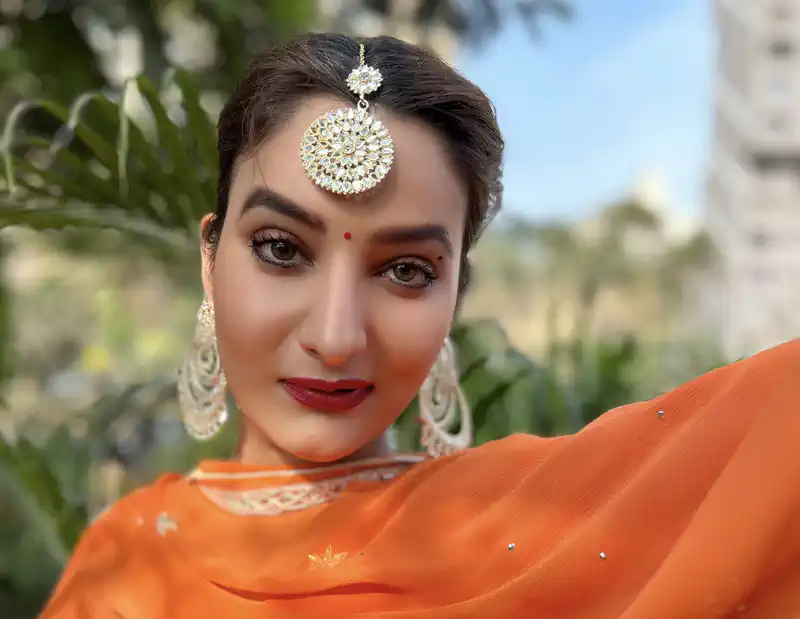 Viral Sensation Turned Actor, Ramandeep Kaur, to Shine in Punjabi Film Nanak Naam Jahaz Hain